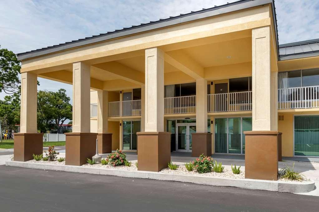 Quality Inn Saint Petersburg North-Tampa Bay Extérieur photo